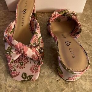 Katy Perry NEW Tooliped Twisted Sandal Vintage Pink Floral Women Shoes Size 7.5M